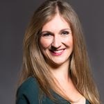 Dr. Jennifer Harbottle headshot